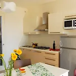 公寓 Lovely Flat With Swimming Pool *