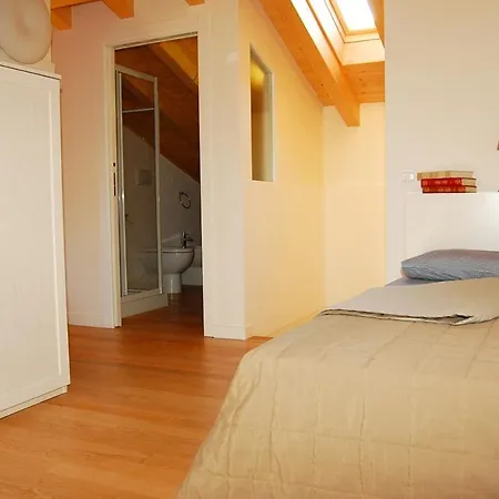 Lovely Flat With Swimming Pool Bibione Apartman