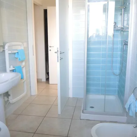Апартаменты Lovely Flat With Swimming Pool *