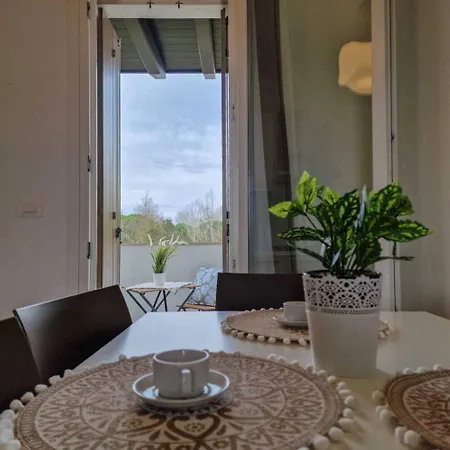Appartement Lovely Flat With Swimming Pool