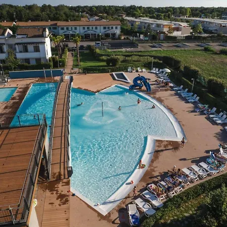 Appartement Lovely Flat With Swimming Pool